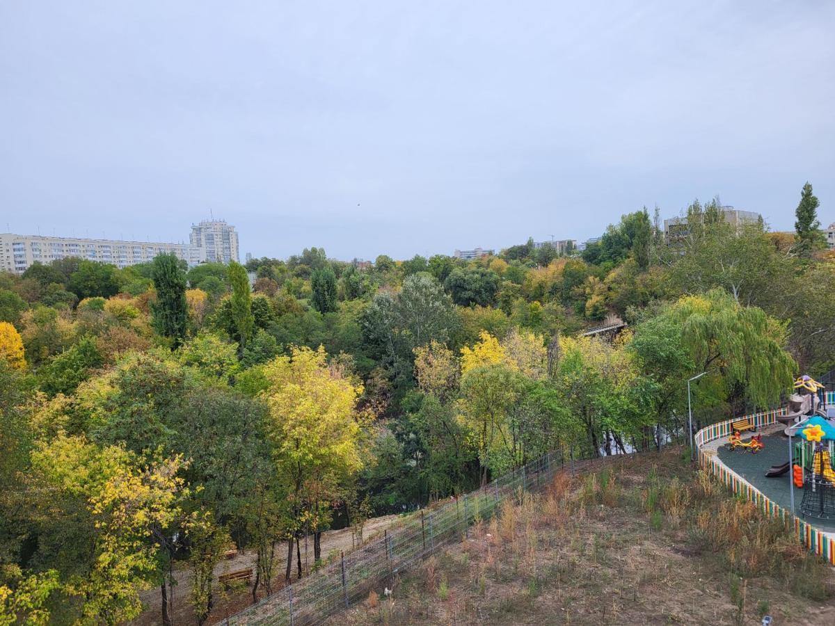 Green Tam - Nature Heaven - Private Parking Bukarest Exteriör bild